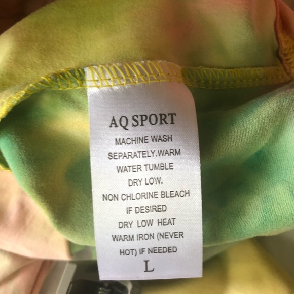 2 piece tiedye short set - Picture 4 of 4